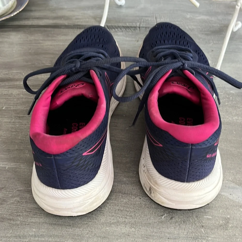 Asics Gel-Contend 6 Size 7